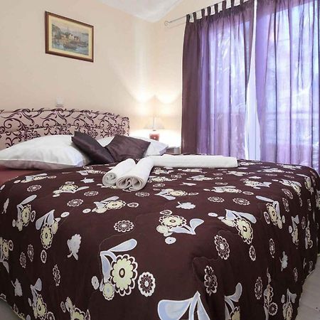 Apps And Room Goran In The Center Makarska Exterior foto